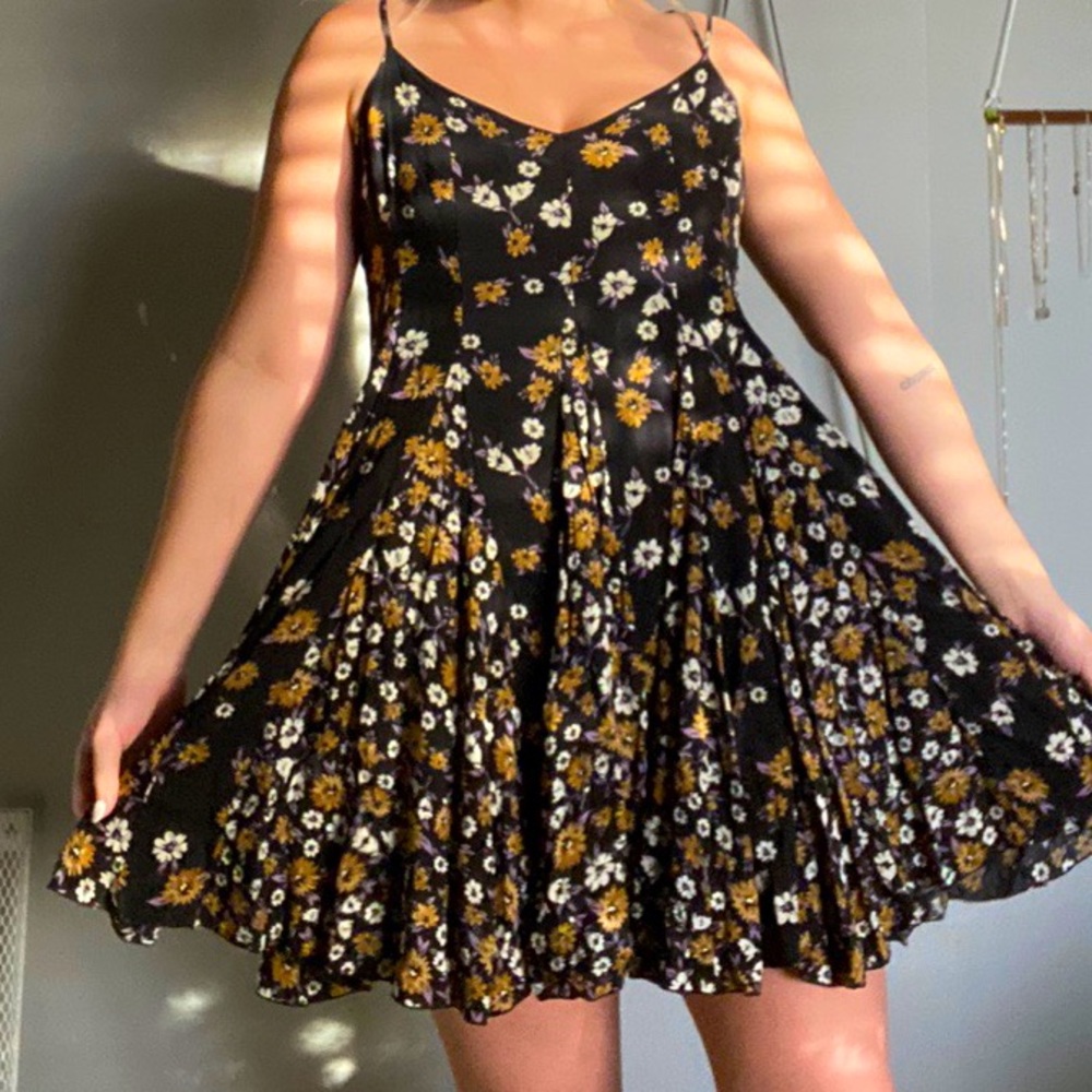 FREE PEOPLE FLORAL DRESS